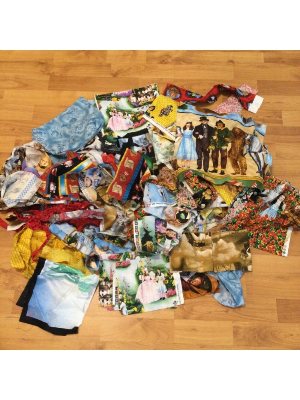 Wizard of Oz Fabric Scraps Lot Panels OOP Patchwork Quilt Craft Projects 2 lbs